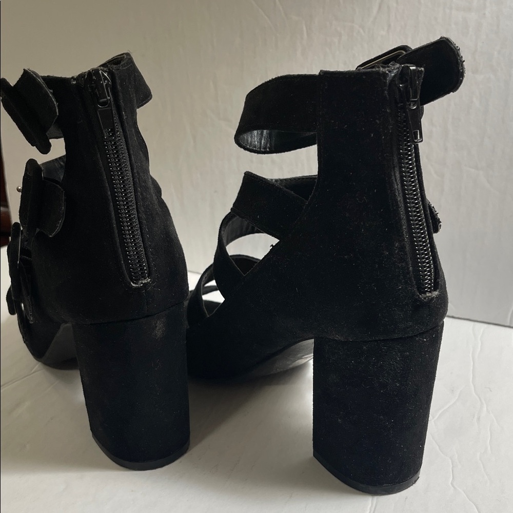 Chinese Laundry Women’s Black velvet Multi-Strap Heels size 6.5 - Picture 6 of 16